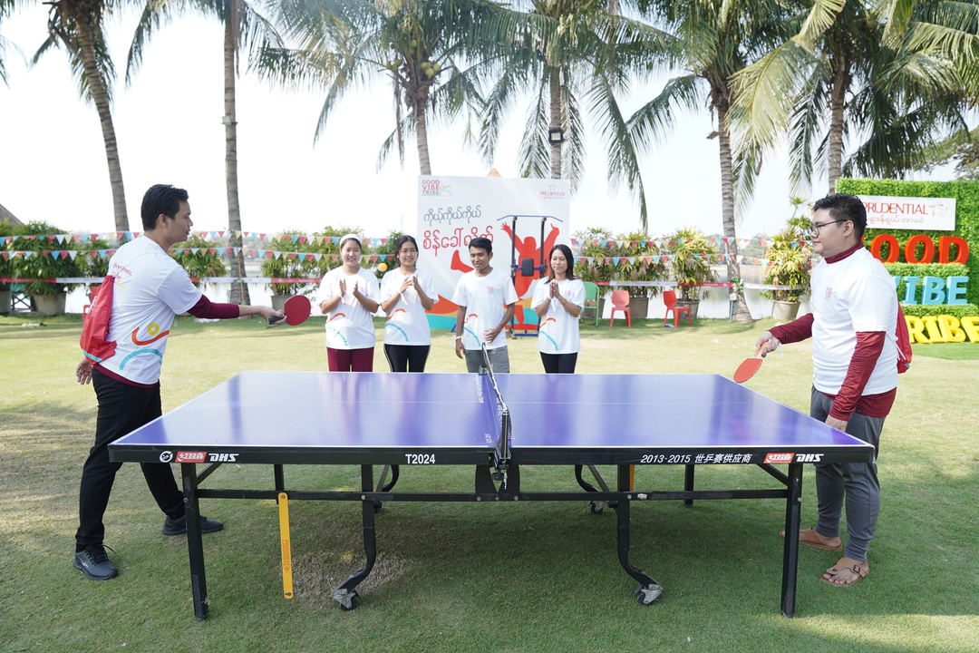 Image_10_Event_Attendees_Connecting_with_Other_Like-minded_Members_Credit_to_Prudential_Myanmar.jpg